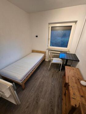 Foto - Möbliertes Zimmer - 380,00&nbsp;EUR Kaltmiete, ca.&nbsp; 12,00&nbsp;m&sup2;