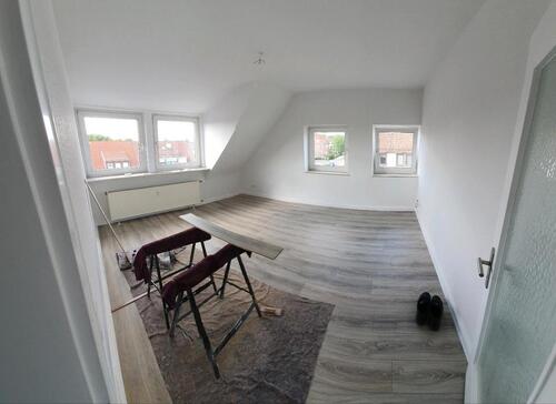 Foto - 2 Zimmerwohnung EBK renoviert TOP