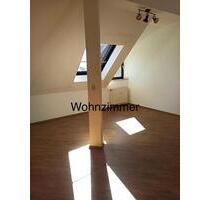 Helle 2,5-Zimmer-Dachgeschosswohnung (60 qm) in Schalke-Nord - Recklinghausen König Ludwig