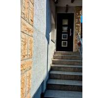 Möbliertes WG-Zimmer für Frau in ruhiger 2er-WG Frankfurt Bonames - Frankfurt am Main