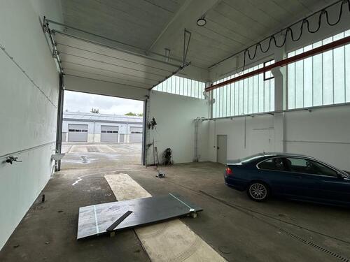 Foto - Lagerhalle gewerblich - 1.300,00&nbsp;EUR Kaltmiete, ca.&nbsp; 6,50&nbsp;m&sup2;