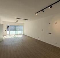 Neuwertige Wohnung mit exklusiver Ausstattung, Balkon & Fahrstuhl, in Iserlohn-Hennen zu vermieten