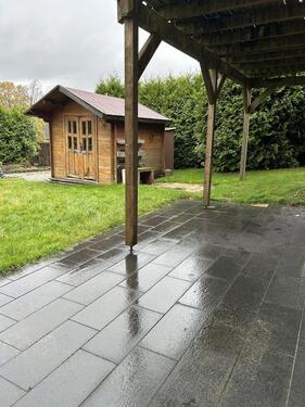 Foto - Gartenliebhaber aufgepasst: Helle 2-Zimmer-Souterrainwohnung