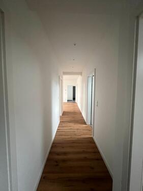 Foto - 4 Zimmer Dachgeschoßwohnung zur Miete in Neuwied