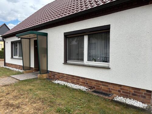 Foto - Familienhaus mit Hof und großem Garten