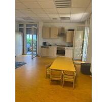 Räumlichkeiten für GroßtagespflegeKindertagespflege zu vermieten - Bonn Auerberg