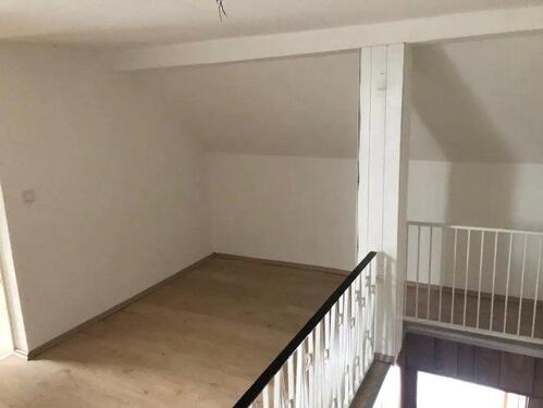 Foto - 1 Zimmer Dachgeschoßwohnung zur Miete in Nentershausen