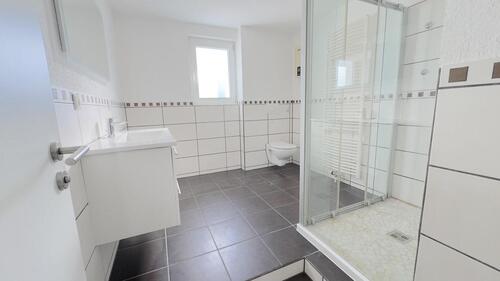 Foto - Fünf-Zimmer-Wohnung in Pforzheim – modernisiert, lichtdurchflutet, mit Kamin und zwei Bädern