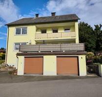Charmante DG-Wohnung – ca. 80 m², Einbauküche & Stellplatz - Neunburg vorm Wald
