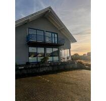 Schöne 2-Zimmer-Wohnung mit Einbauküche, Terrasse & Stellplatz - Westerburg