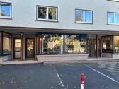 Foto - Schwanallee- Gewerbefläche mit Schaufensterfront