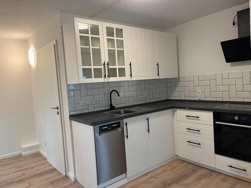 Foto - Helle 2 Zimmer Souterrain Wohnung in Offenburg Zell-Weierbach