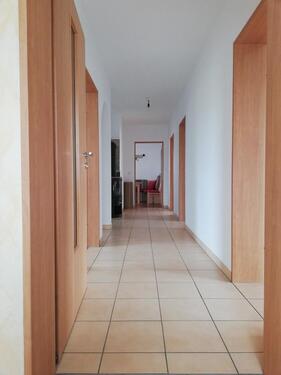 Foto - 4-Zimmer-Wohnung mit Balkon & EBK in Dillingen (OT Steinheim)