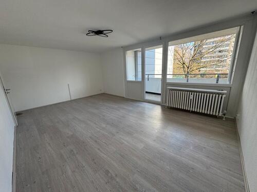 Foto - 4 Zimmerwohnung, 104 m² in Refrath mit Top Lager
