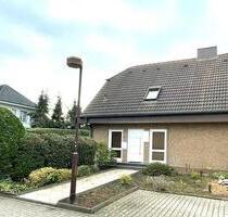 Freistehendes Einfamilienhaus in Duisburg Rahm