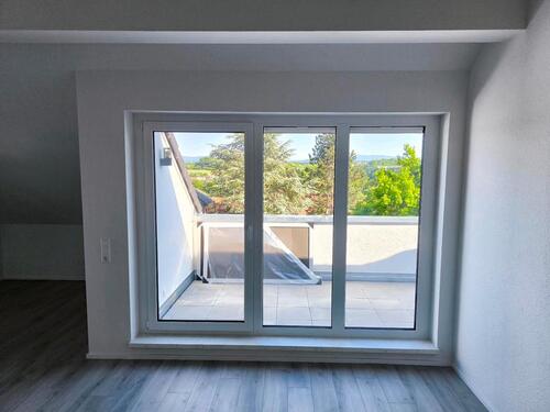 Foto - Hochmoderne Neubau Wohnung DG Neckartailfingen