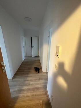 Foto - Frisch renovierte 3,5 Zimmer Wohnung zu vermieten