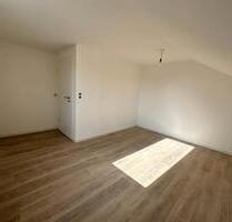 Sanierte 3-Raum–Wohnung mit Terrasse über den Wolken Apoldas