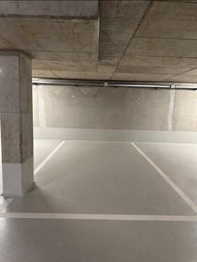 Foto - Stellplatz in einer Tiefgarage in Berlin Spandau zur Miete