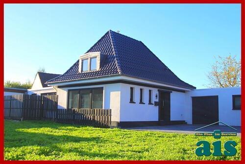 Foto - ais GmbH bietet an: Schönes Einfamilienhaus in ruhiger Lage von Zetel.
