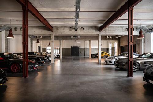 Foto - Stellplätze in exklusiver Garage für Oldtimer & Sportwagen