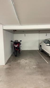 Foto - ️ Sicherer Motorrad-Stellplatz in Hamburg-Borgfelde