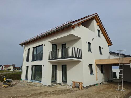 Foto - Attraktive 2-Zimmer-DG-Wohnung in ruhiger Wohngegend in KirchaschNähe Erding