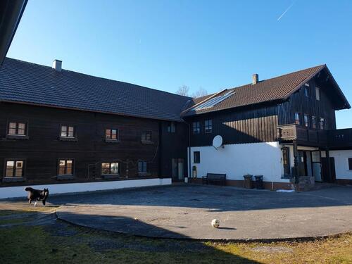 Foto - 14 Zimmer Bauernhaus, Landhaus zum Kaufen in Niederalteich