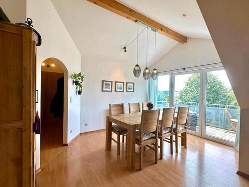 Foto - Provisionsfrei - zentrale 2-Zi. Wohnung mit Balkon und Garage