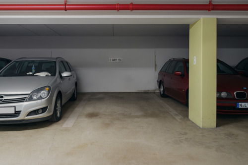 Foto - Tiefgaragenstellplatz Nürnberg-Muggenhof ab 01.12. zu vermieten