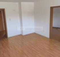 Klein, fein, ganz Ihrs. Helle 2-Zimmer-Wohnung im Herzen von Hof zu vermieten.