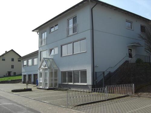 Foto - Wohn- und Geschäftshaus in Brachttal