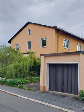 Foto - Zweifamilienhaus mit großem Garten in Hof-Krötenbruck