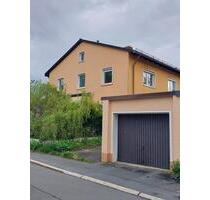 Zweifamilienhaus mit großem Garten in Hof-Krötenbruck