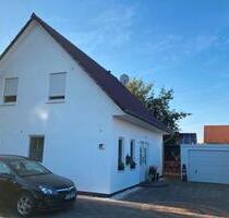 Einfamilienhaus in ruhiger Lage, 125qm Wohnfläche, 800qm Grundst. - Wabern