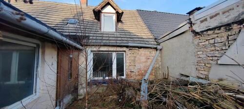 Foto - Kleines Sanierungsbedürftiges Einfamilienhaus