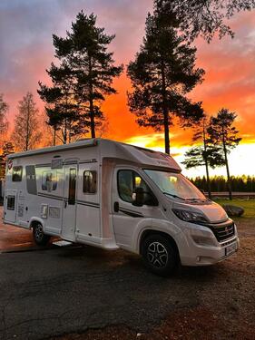 Foto - Wohnmobil (Automatik) mieten mit Hund an der Nordsee