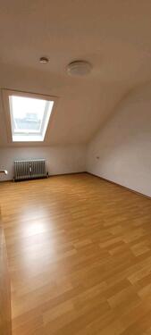 Foto - Dachgeschoßwohnung in Leonberg zur Miete