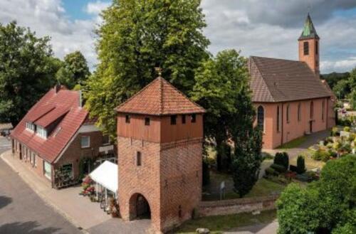 Foto - 3ZKB, 1.OG Verfügbar ab 1.7.26 - 640,00&nbsp;EUR Kaltmiete, ca.&nbsp; 80,00&nbsp;m&sup2;