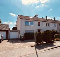+++Mehrgenerationenhaus in Oberhausen mit großen Garten+++