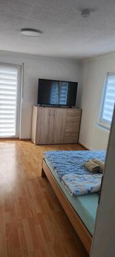 Foto - Möbliertes Zimmer mit Balkon in 3er-WG