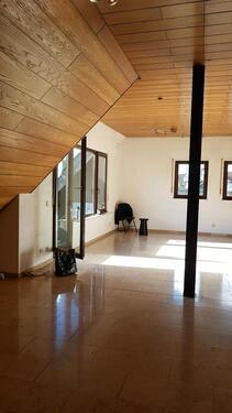 Foto - Zu vermieten: Helle 2-Zimmer-Dachwohnung 58 qm in Ispringen