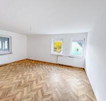 Neuwertige 4-ZKB Whg. in Ahnatal – 145 m² hochwertig & modern