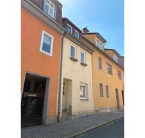 Wohnen mit Charakter: Gepflegtes Reihenmittelhaus in Naumburg - Naumburg (Saale)