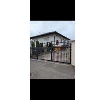 Wohnhaus mit weitläufigem Grundstück - Bad Dürkheim