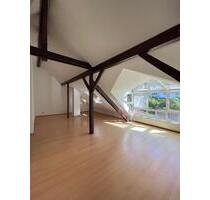 Schöne helle 2,5 ZKB Dachgeschoss Wohnung Saarbrücken Feldmannstr