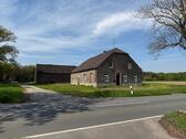 Foto - Bauernhaus mit Scheune und Wiese - Baugenehmigung liegt vor