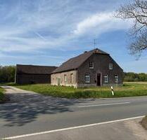 Bauernhaus mit Scheune und Wiese - Baugenehmigung liegt vor - Straelen