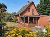 Foto - Einfamilienhaus mit großen Grundstück & Wintergarten