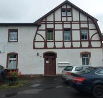 Mehrfamilienhaus mit Gewerbeeinheit und Grundstück - Olbernhau